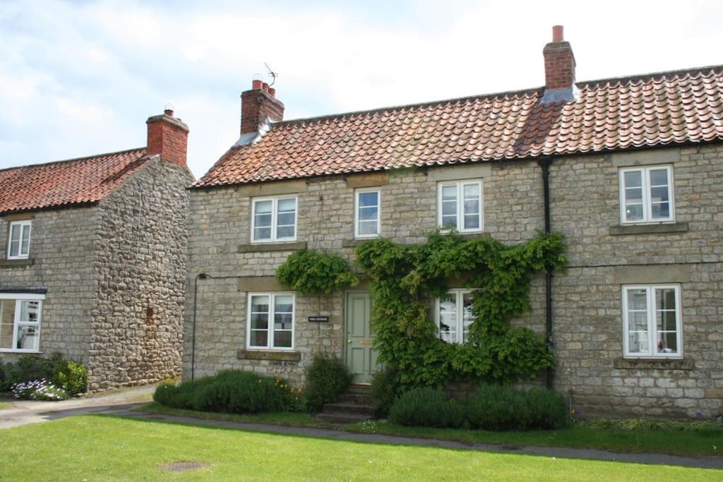 Pretty Yorkshire Stone Cottage Harome Exteriér fotografie